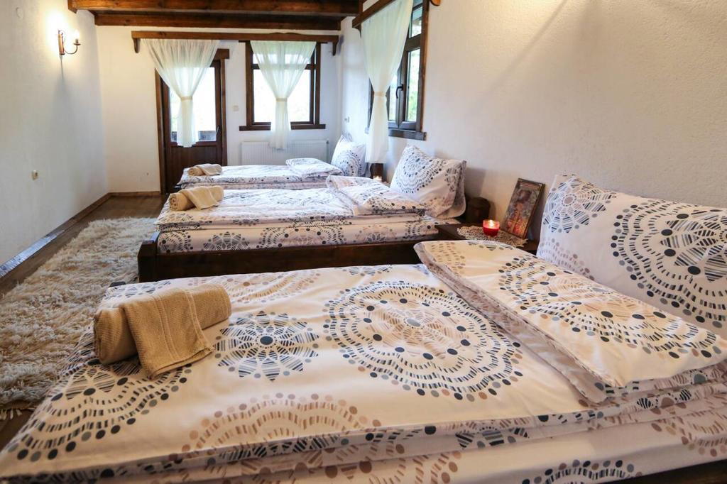 Yancheva Guest House Delchevo Eksteriør billede